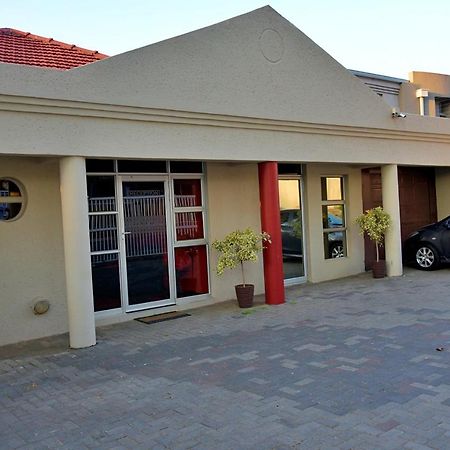 Houghton Guest House Joanesburgo Exterior foto