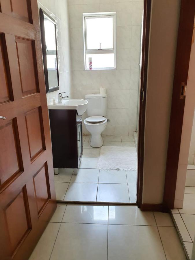 Houghton Guest House Joanesburgo Exterior foto