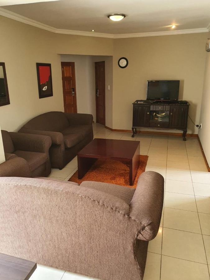Houghton Guest House Joanesburgo Exterior foto
